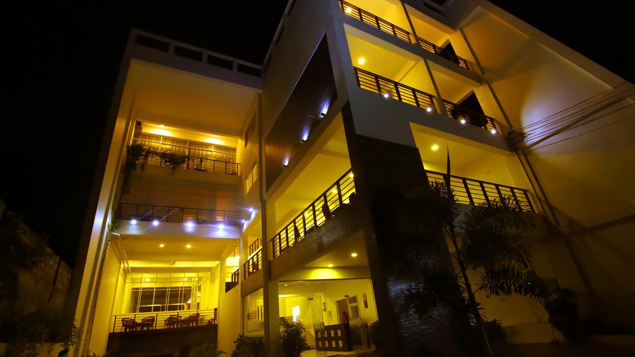 Twenty Two Binaweli Hotel Weligama Exterior photo