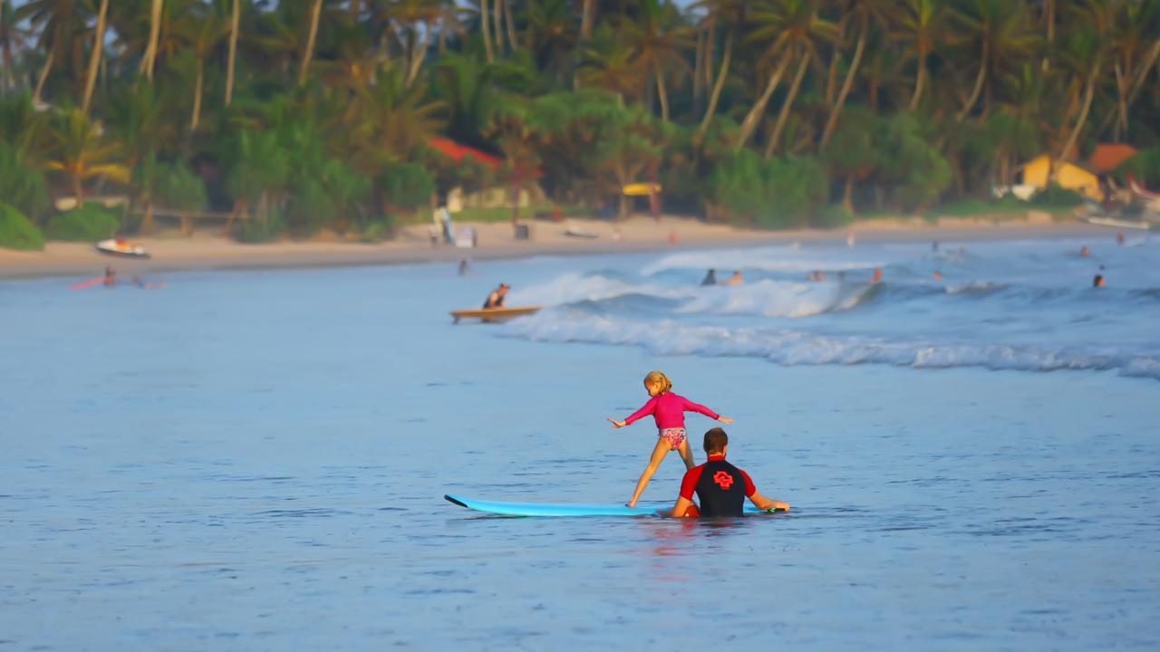 Twenty Two Binaweli Hotel Weligama Exterior photo