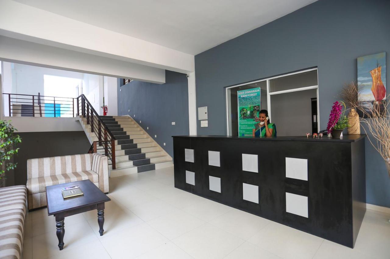 Twenty Two Binaweli Hotel Weligama Exterior photo