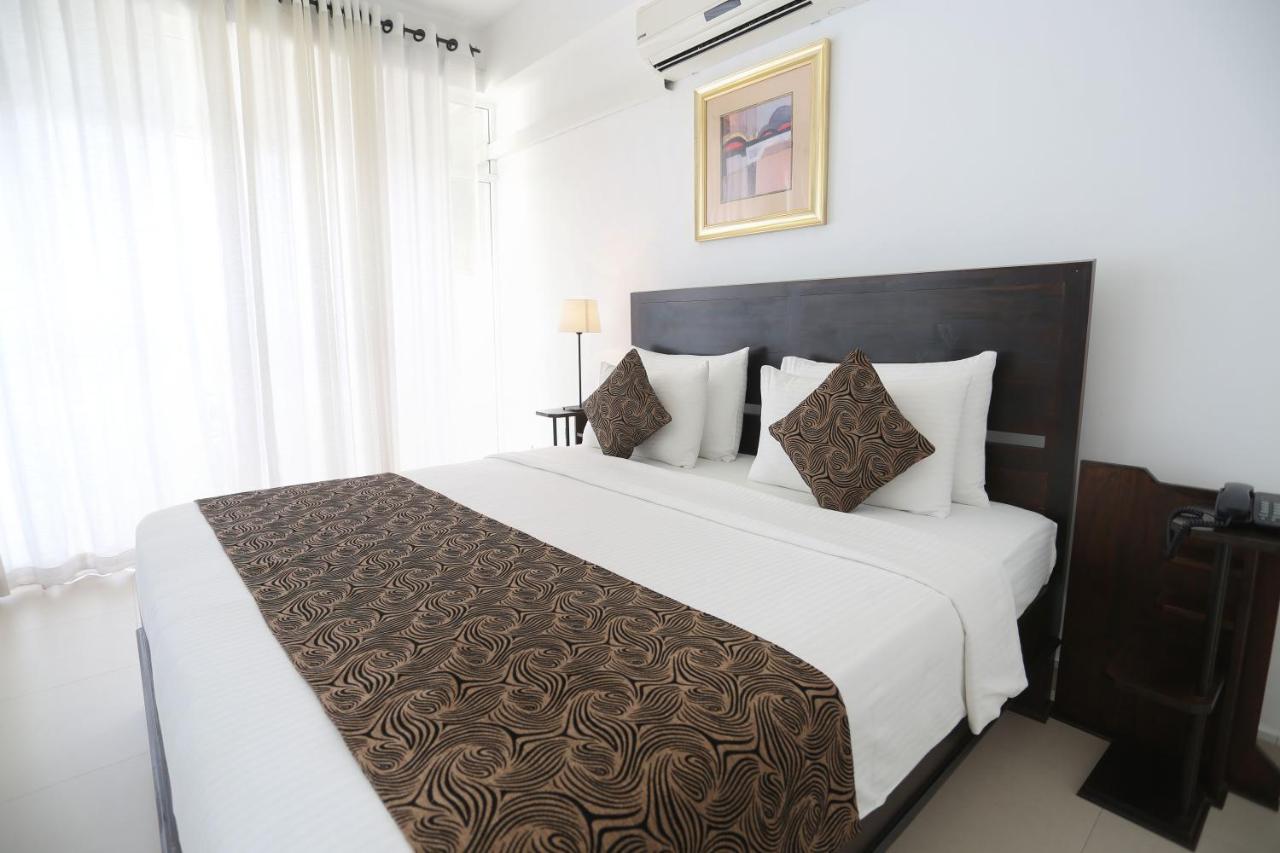 Twenty Two Binaweli Hotel Weligama Exterior photo