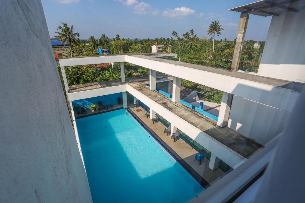 Twenty Two Binaweli Hotel Weligama Exterior photo